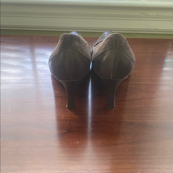 Antonio Melani Brown Leather Dress Heels - Picture 6 of 7